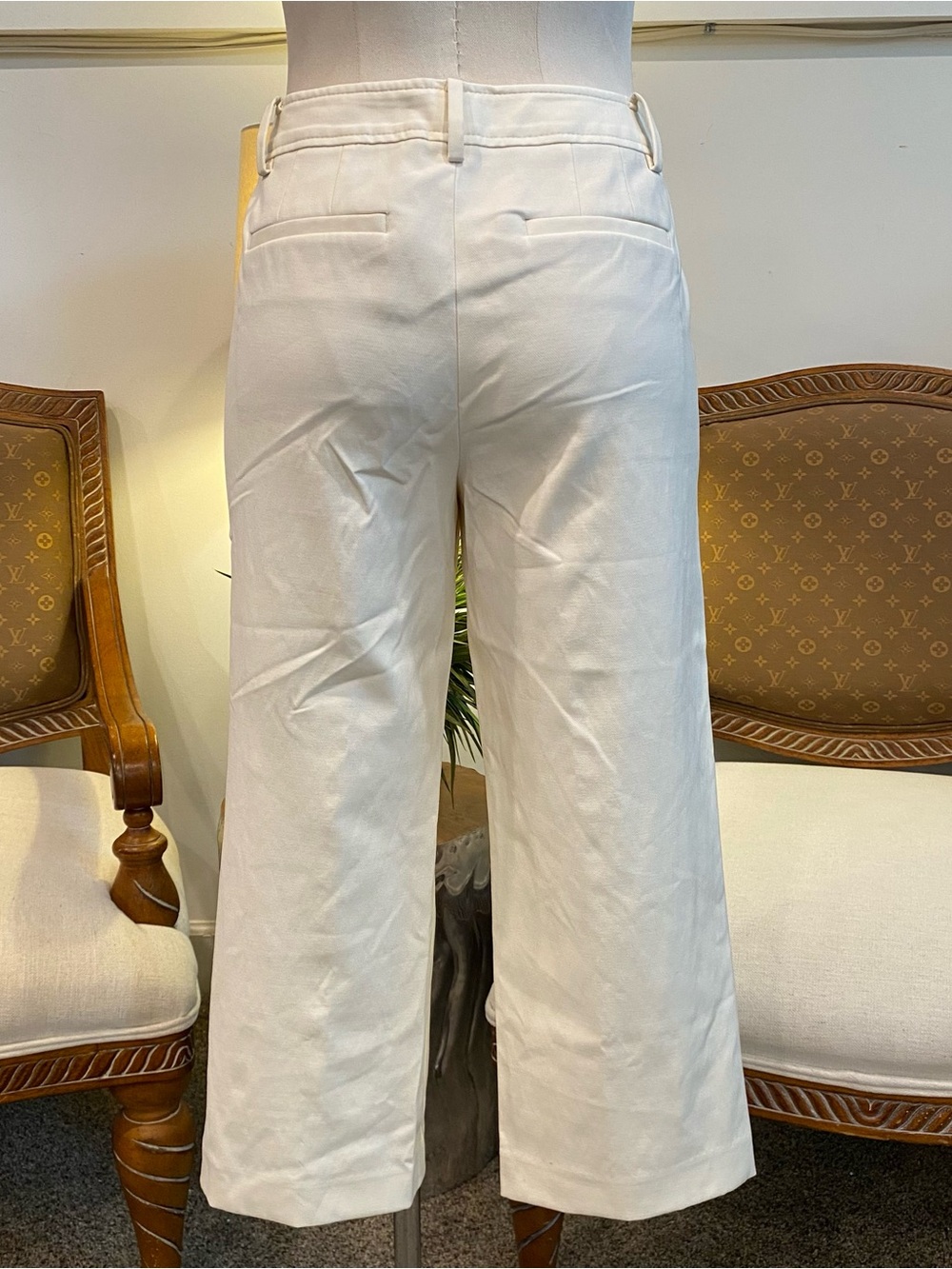 Talbots Cropped Wide-Leg White Sailor Pants w Button Details, 30" Waist, Cotton - Picture 2 of 7
